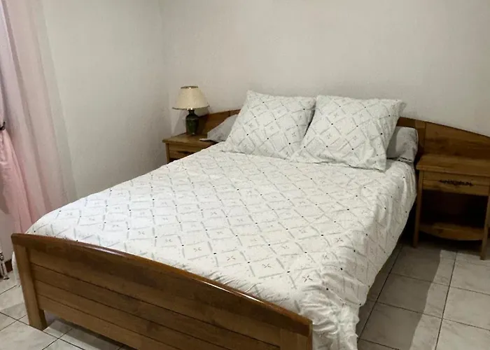 Maison Avec Jardin Сasa de vacaciones Périgueux